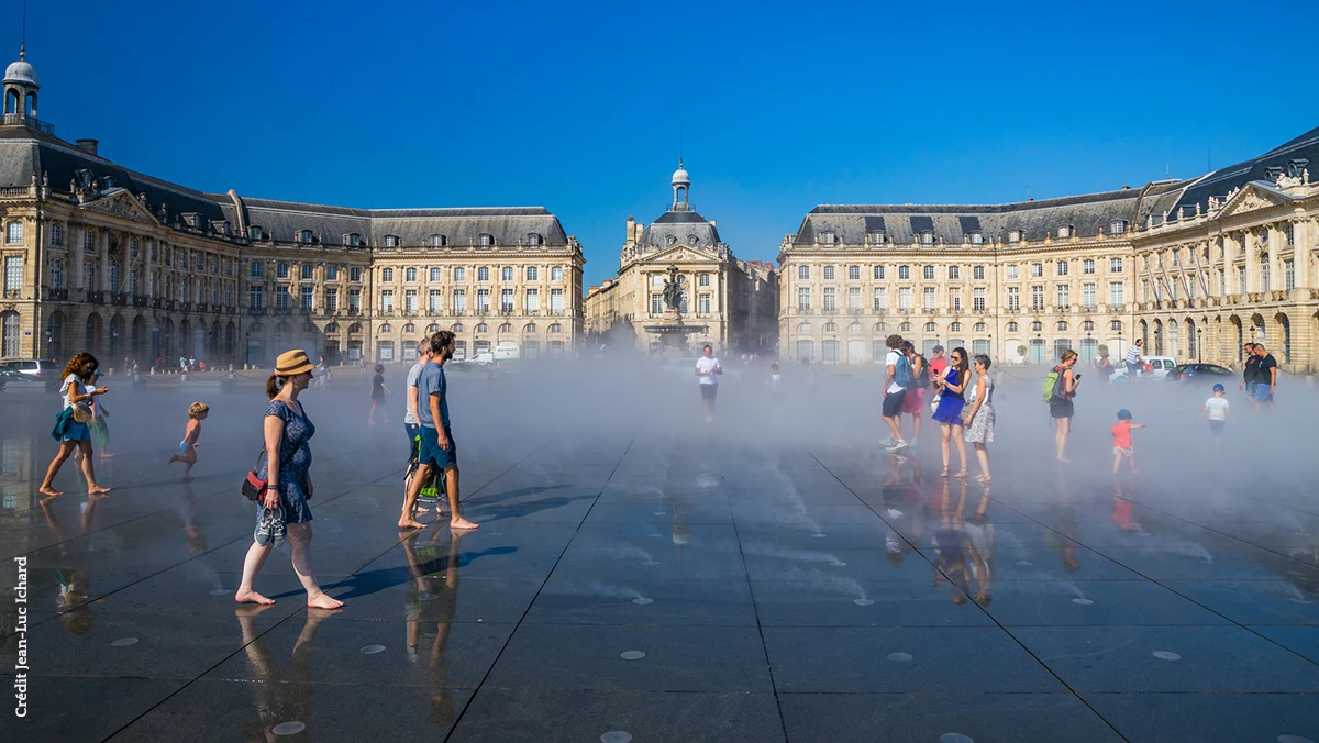 Jusqu'à 10°C de plus en ville : après Toulouse, Bordeaux passe à l'offensive face aux canicules insupportables en rejoignant le programme « Plus fraîche ma ville » de l’ADEME